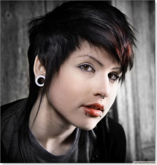 Shaggy Asymmetrical Short Haircut For Girls ❥❥❥ http://bestpickr.com/short-emo-hairstyles-for-girls