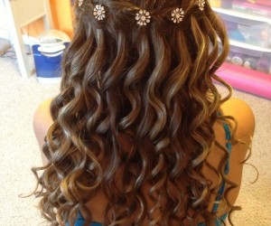Amazing Curly Prom Hairstyles For The Special Night