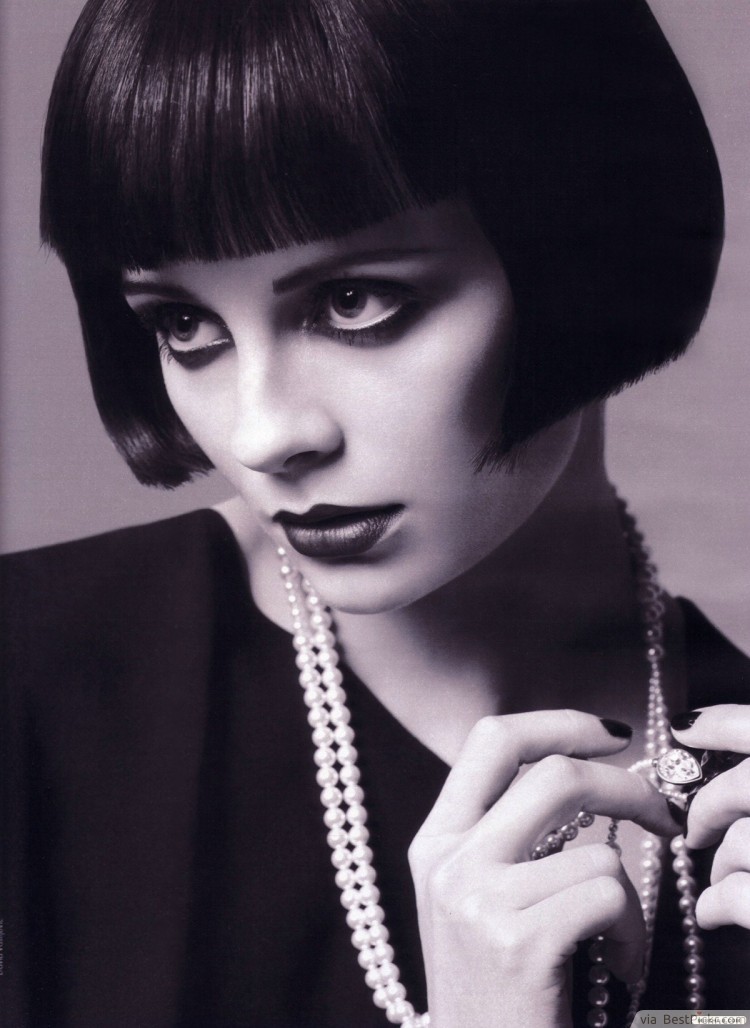 Sleek Bob 1920's Short Haircut ❥❥❥ http://bestpickr.com/1920s-hairstyles