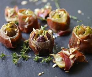 Great Wedding Reception Food Ideas That Are Awesome & Freaking Delicious!